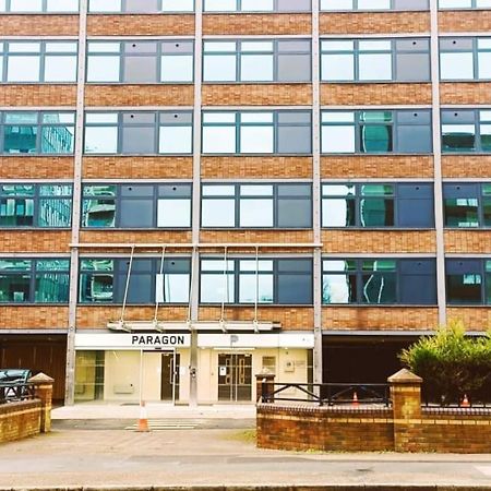 Modern One Bedroom Apartment Near Old Trafford Stadium Манчестер Экстерьер фото